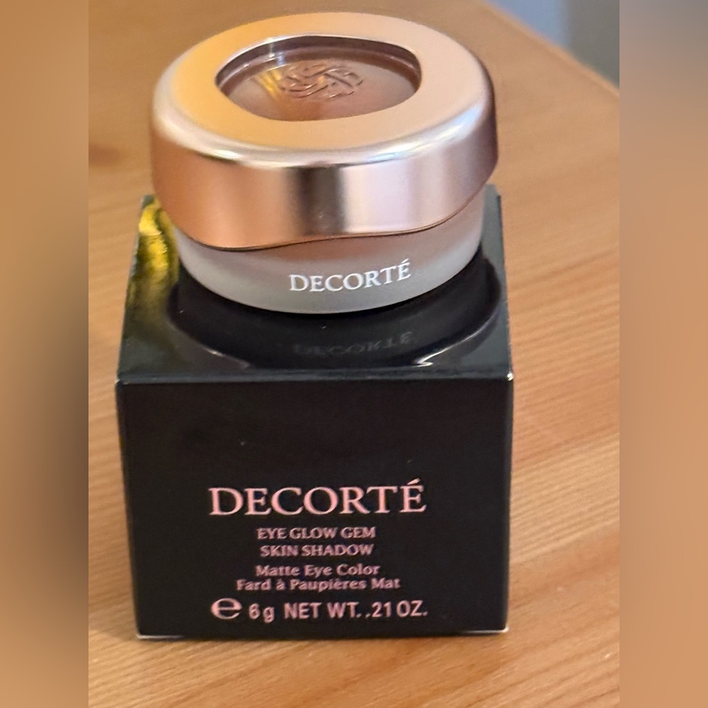 Decorté Eye Glow Gem Skin Shadow Matte NIB  27 M. Rustic Brown